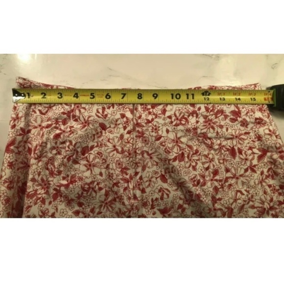 Floral Print Size 16 Straight Skirt White Red 22" - Picture 5 of 7